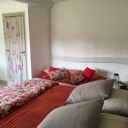 L'Atelier De Tess Bed & Breakfast Le Bec-Hellouin Exterior foto