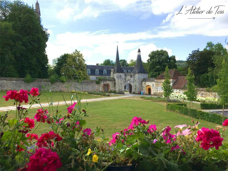 L'Atelier De Tess Bed & Breakfast Le Bec-Hellouin Exterior foto