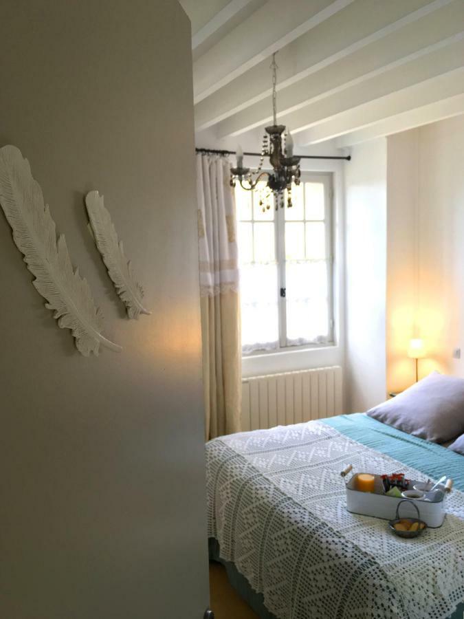 L'Atelier De Tess Bed & Breakfast Le Bec-Hellouin Exterior foto